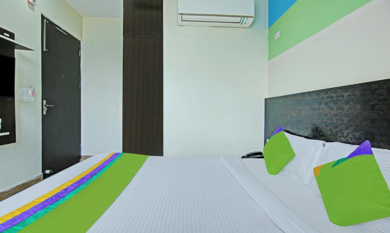 Itsy Hotels Nyra Ґурґаон Екстер'єр фото