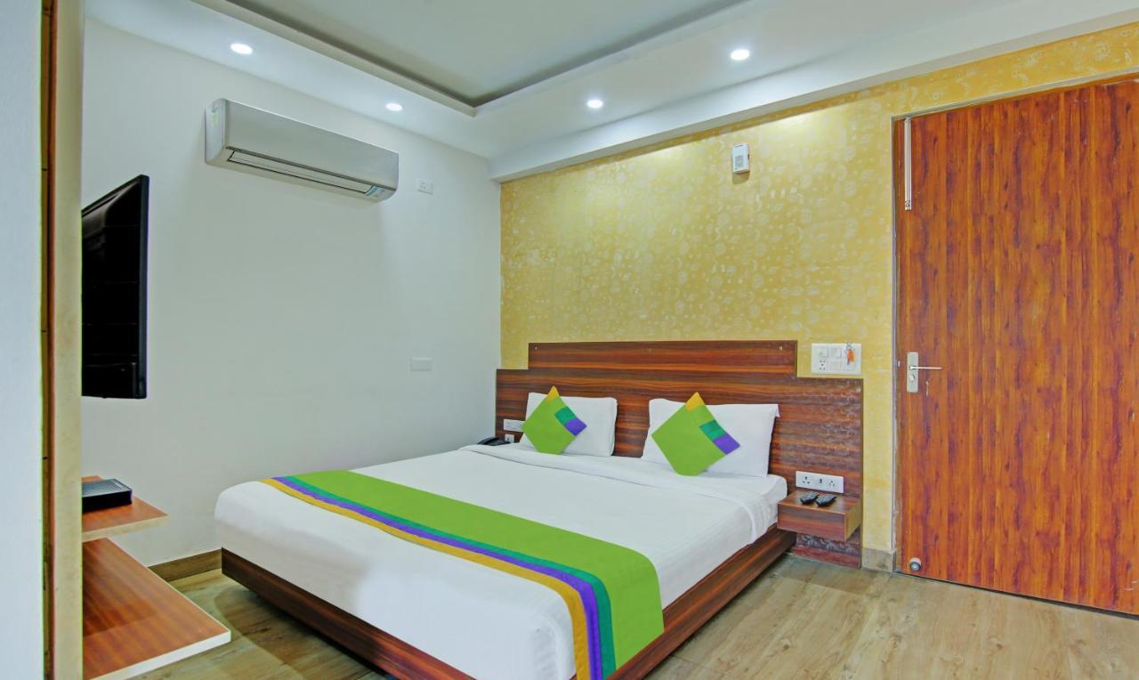 Itsy Hotels Nyra Ґурґаон Екстер'єр фото